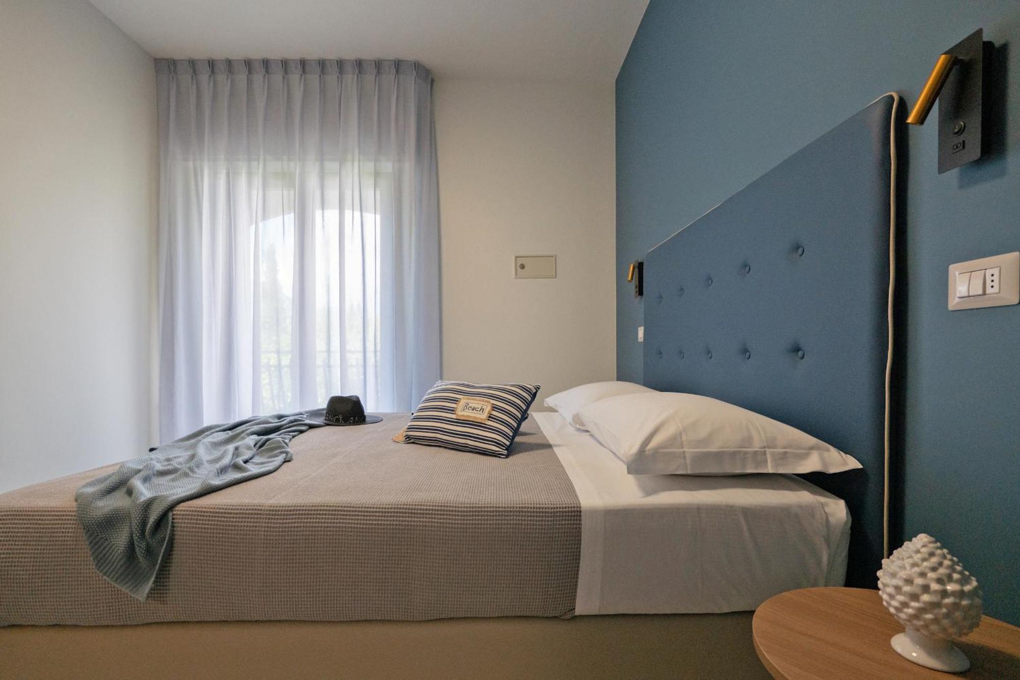 Hotel Residence Torre Del Porto Mattinata Værelse billede