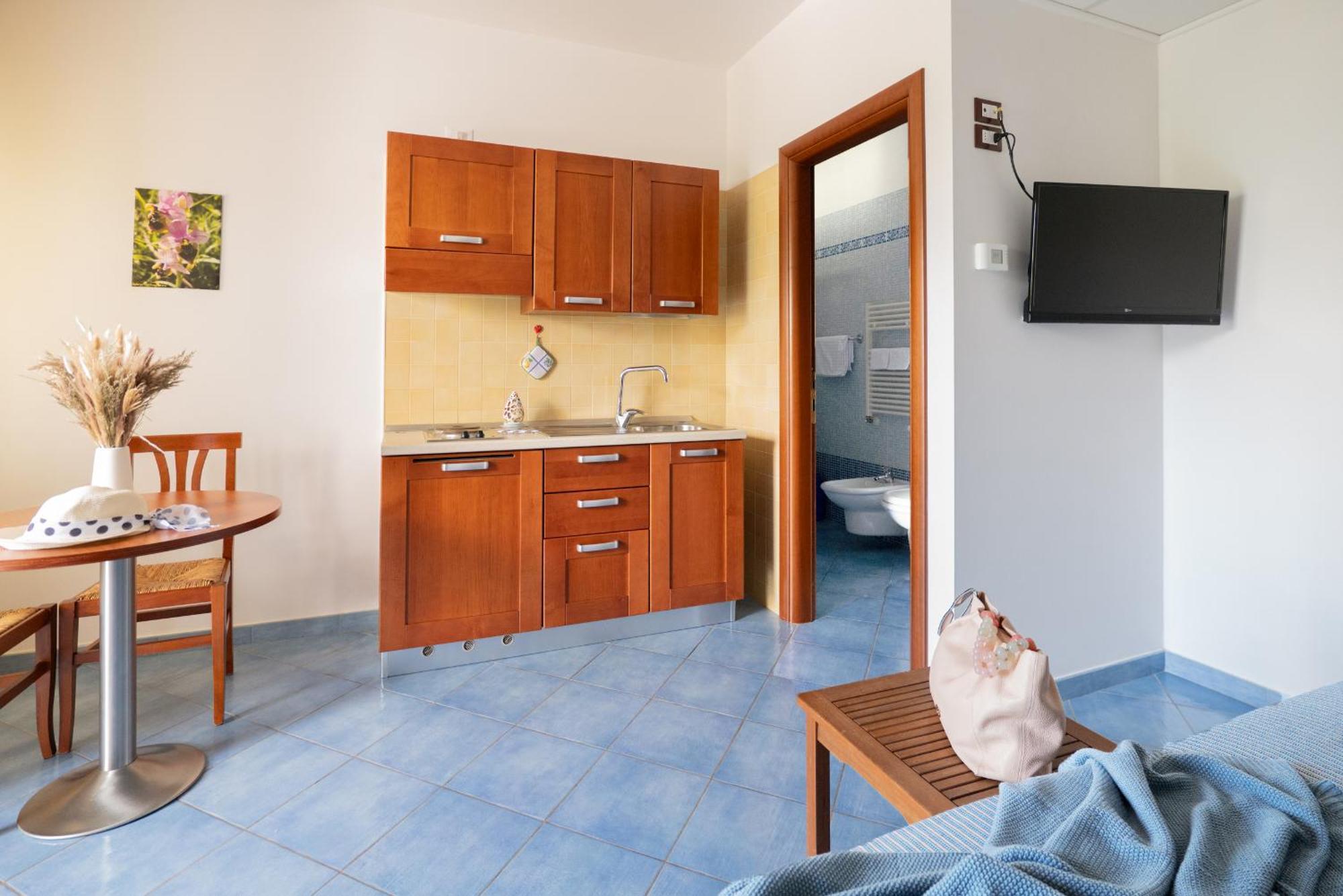 Hotel Residence Torre Del Porto Mattinata Værelse billede