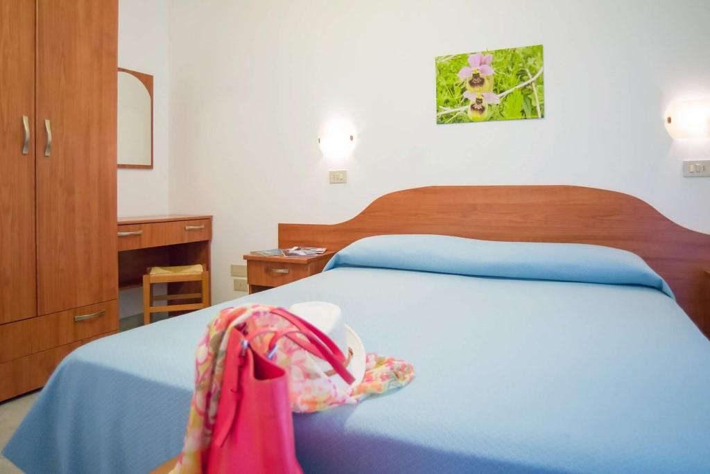 Hotel Residence Torre Del Porto Mattinata Eksteriør billede